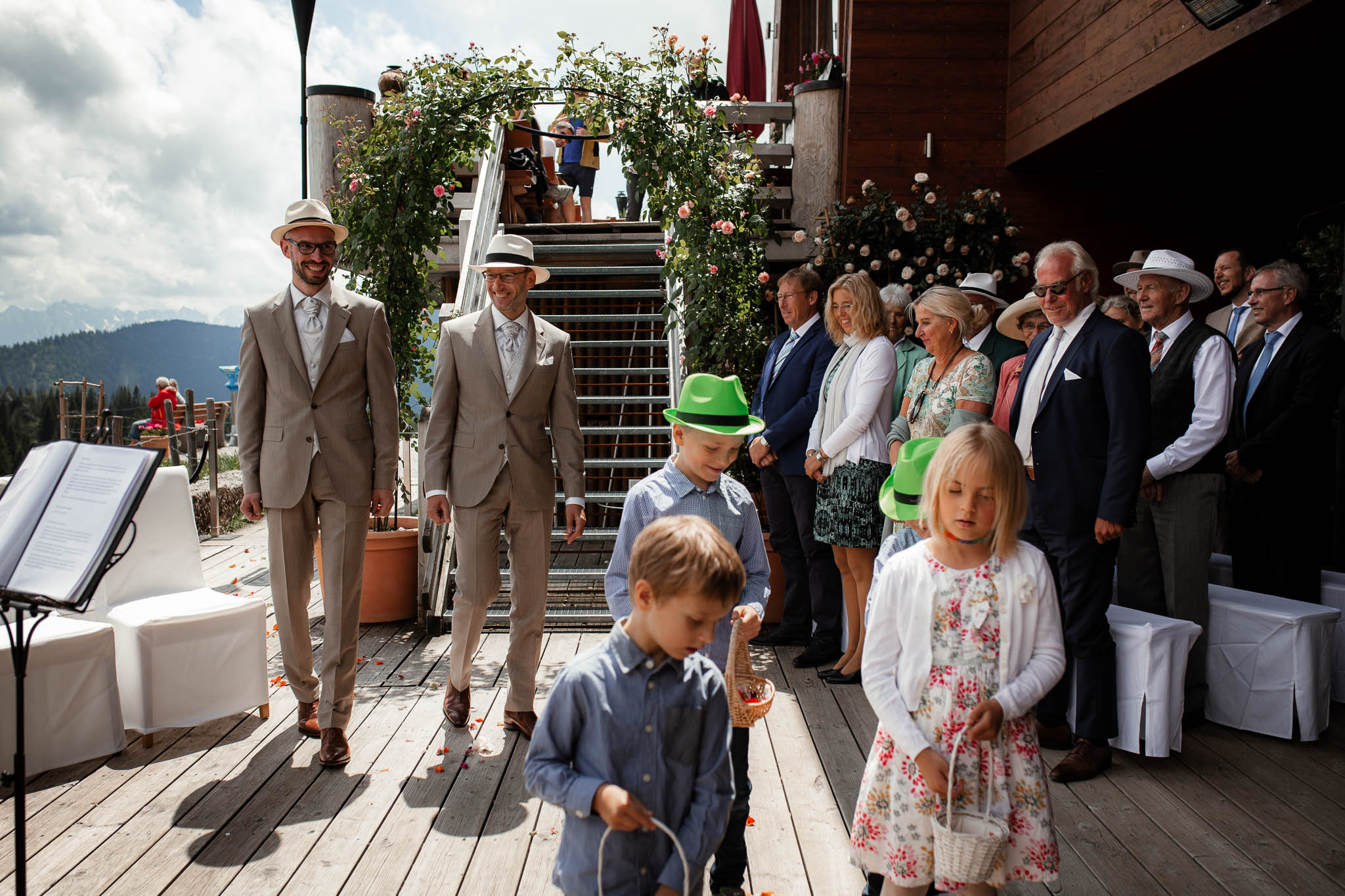 Hochzeitsfotograf Alpen, Chiemgau: freie Trauung von Dennis & Dirk 19