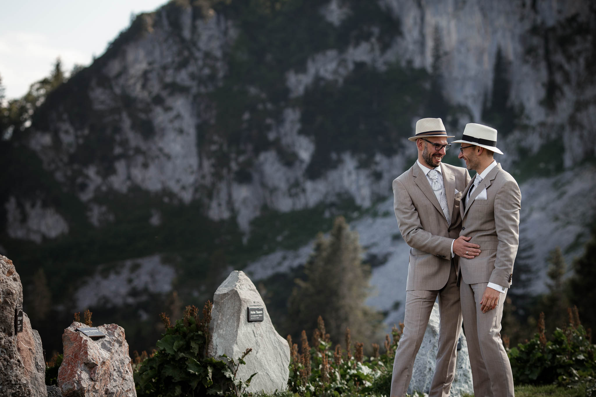 Hochzeitsfotograf Alpen, Chiemgau: freie Trauung von Dennis & Dirk 49