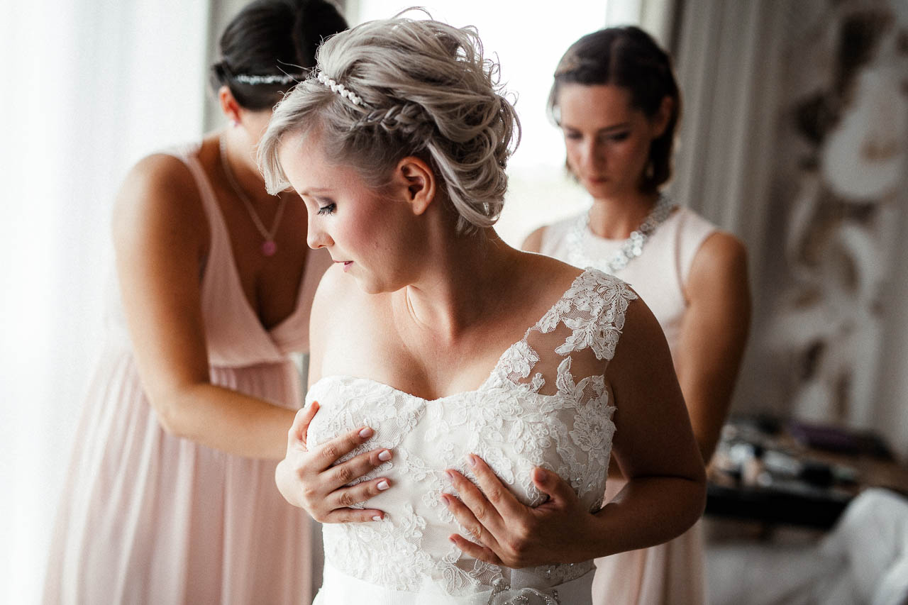 Hochzeitsfotograf Renesse, Holland: Lisa & Michael heiraten mit einer freien Trauung am Strand 25