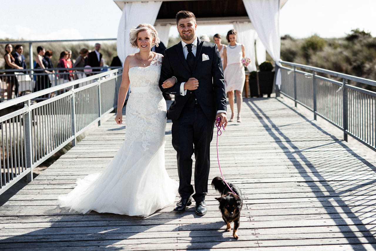 Hochzeitsfotograf Renesse, Holland: Lisa & Michael heiraten mit einer freien Trauung am Strand 40