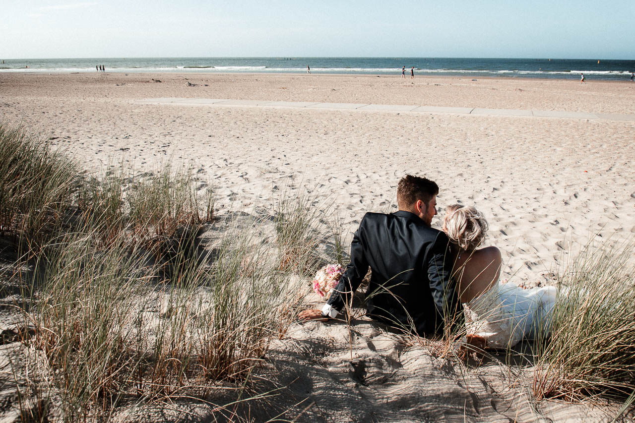 Hochzeitsfotograf Renesse, Holland: Lisa & Michael heiraten mit einer freien Trauung am Strand 47