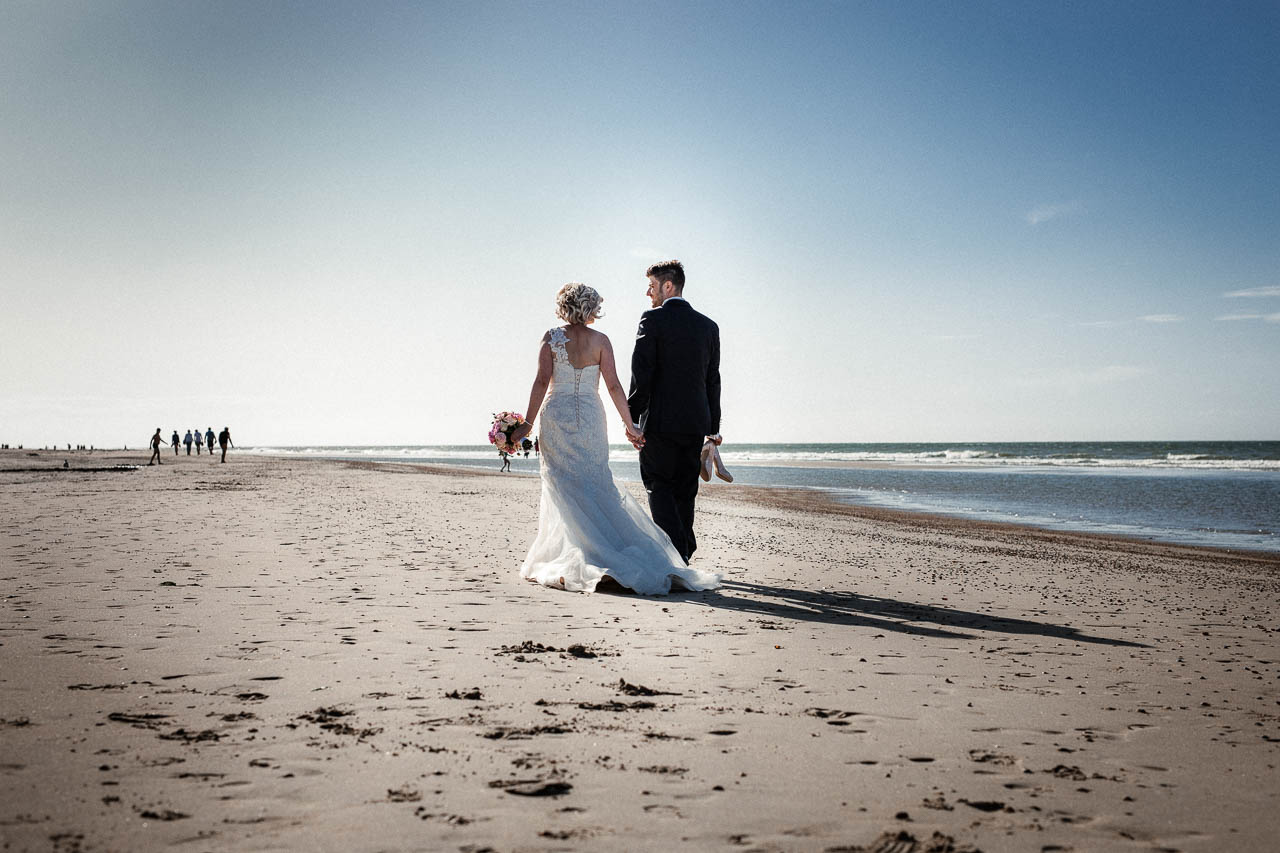 Hochzeitsfotograf Renesse, Holland: Lisa & Michael heiraten mit einer freien Trauung am Strand 49