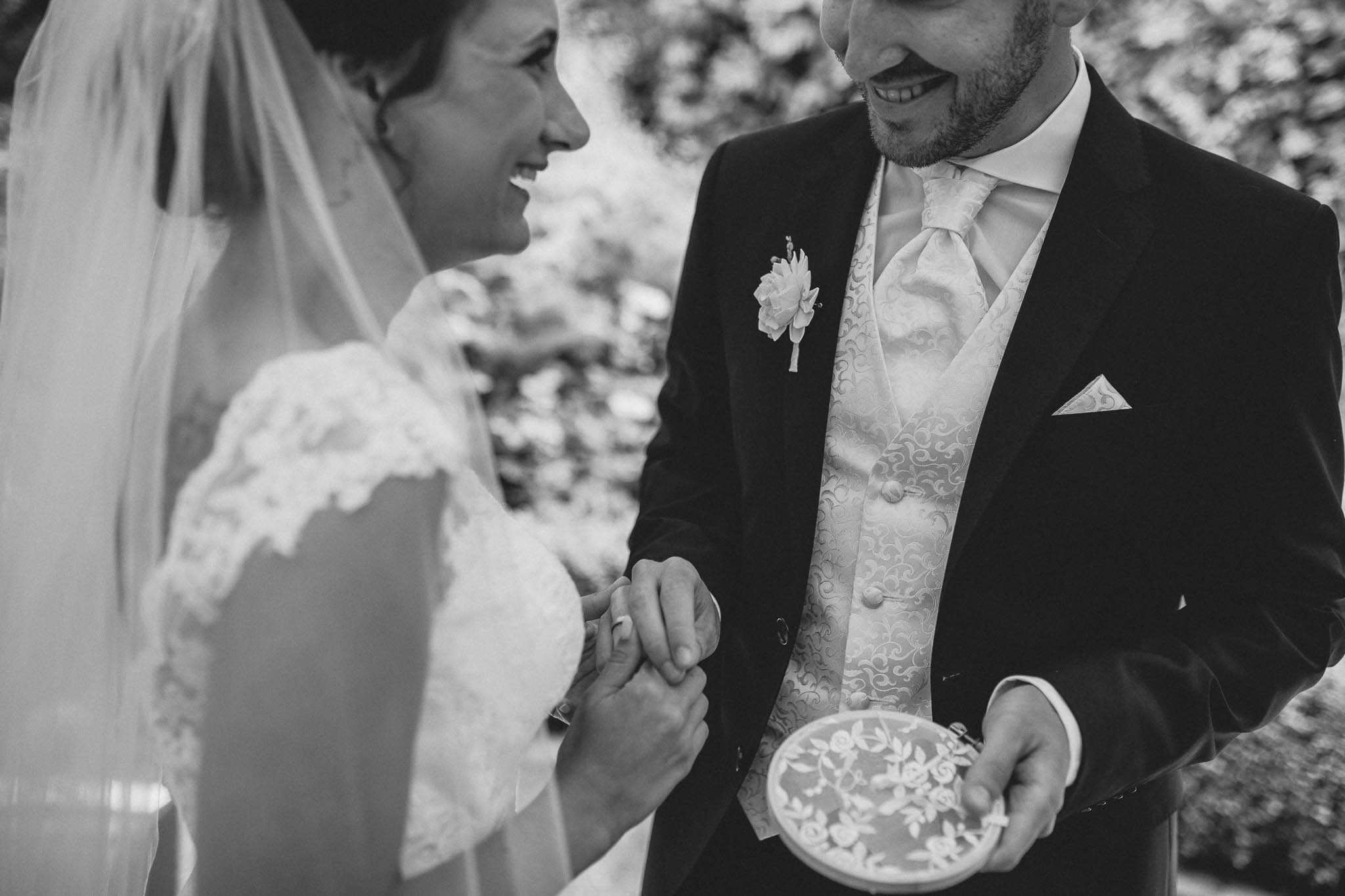 Hochzeitsfotograf Monzernheim: freie Trauung von Sarah & Patrick 33