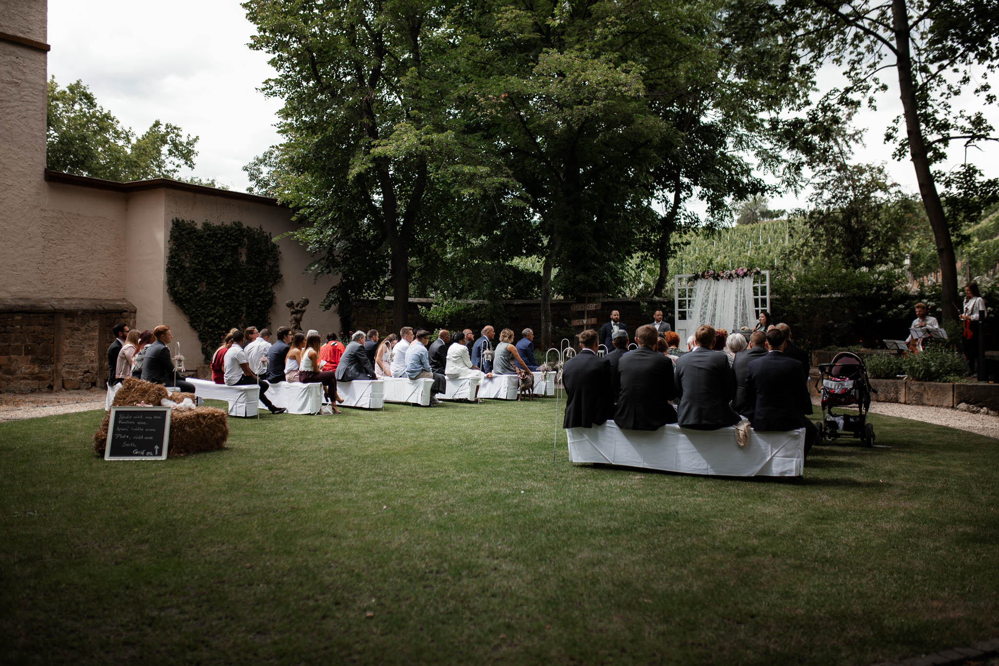 Als Hochzeitsfotograf in Deidesheim: Freie Trauung von Raquel & Philipp 31