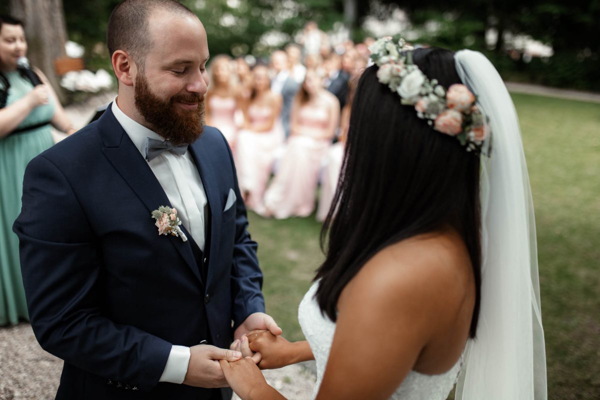 Als Hochzeitsfotograf in Deidesheim: Freie Trauung von Raquel & Philipp 8