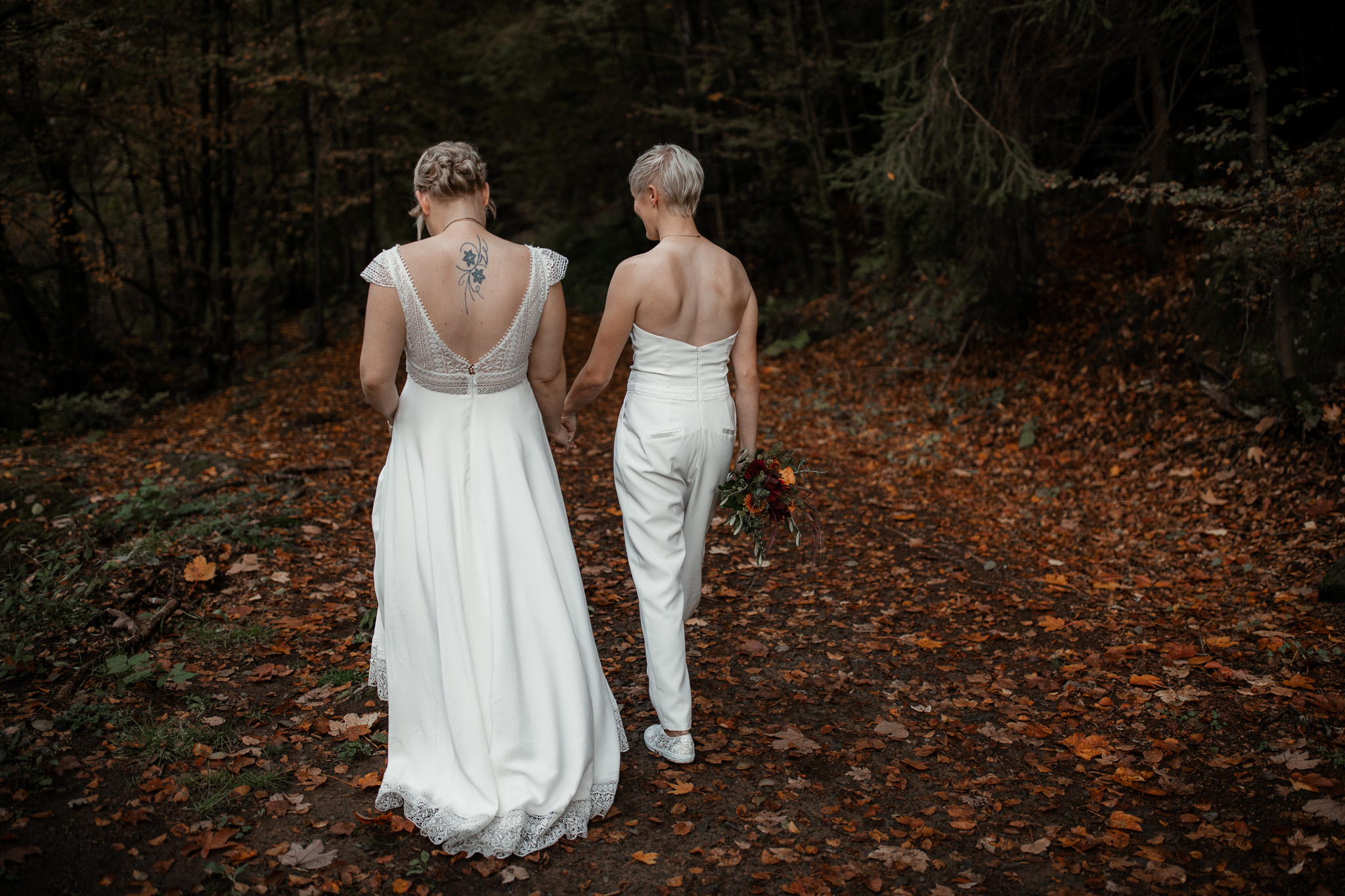 Hochzeitsfotos im Karlstal bei Trippstadt - Maja und Nathalie 34