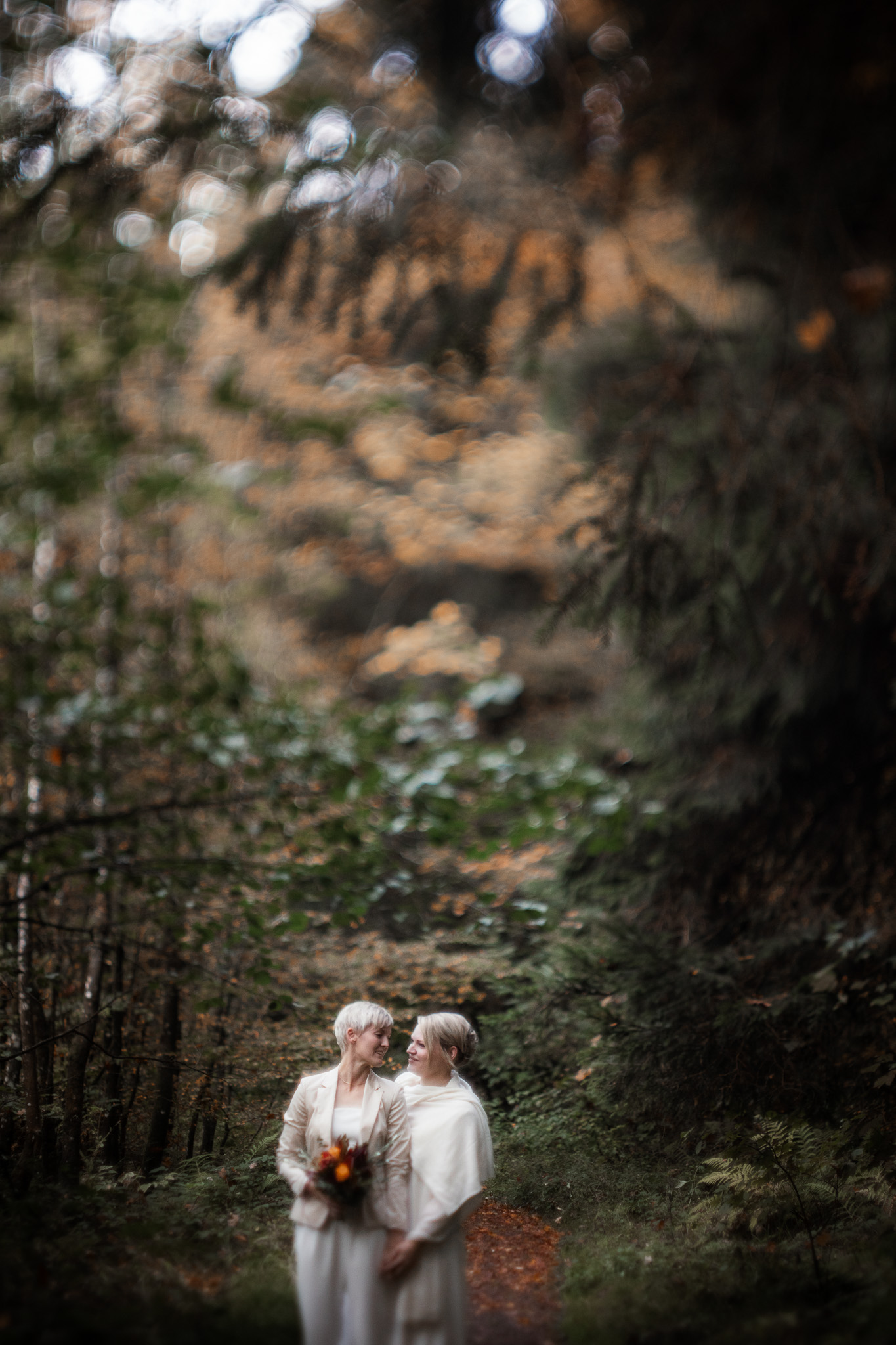 Hochzeitsfotos im Karlstal bei Trippstadt - Maja und Nathalie 22