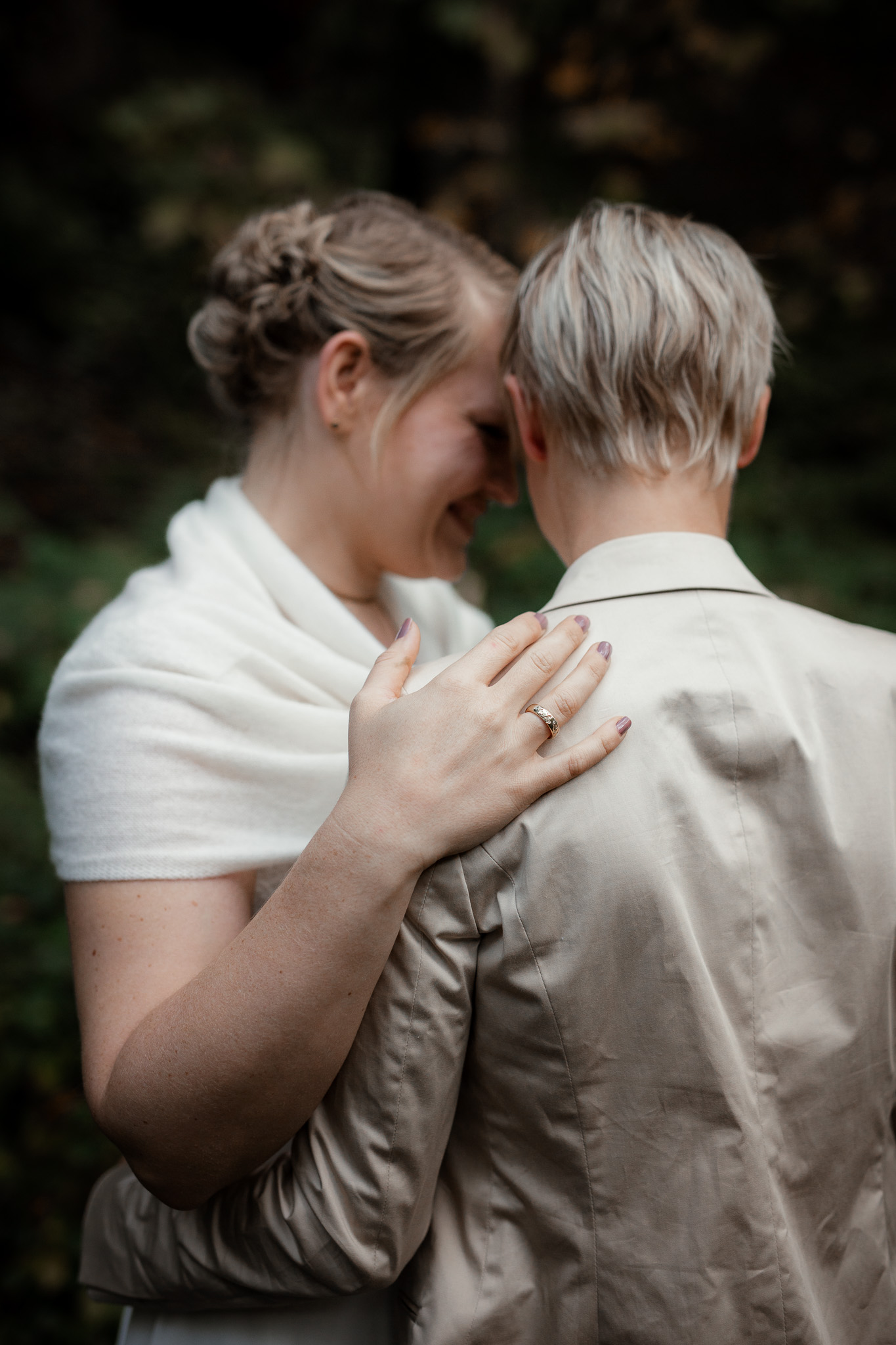 Hochzeitsfotos im Karlstal bei Trippstadt - Maja und Nathalie 19