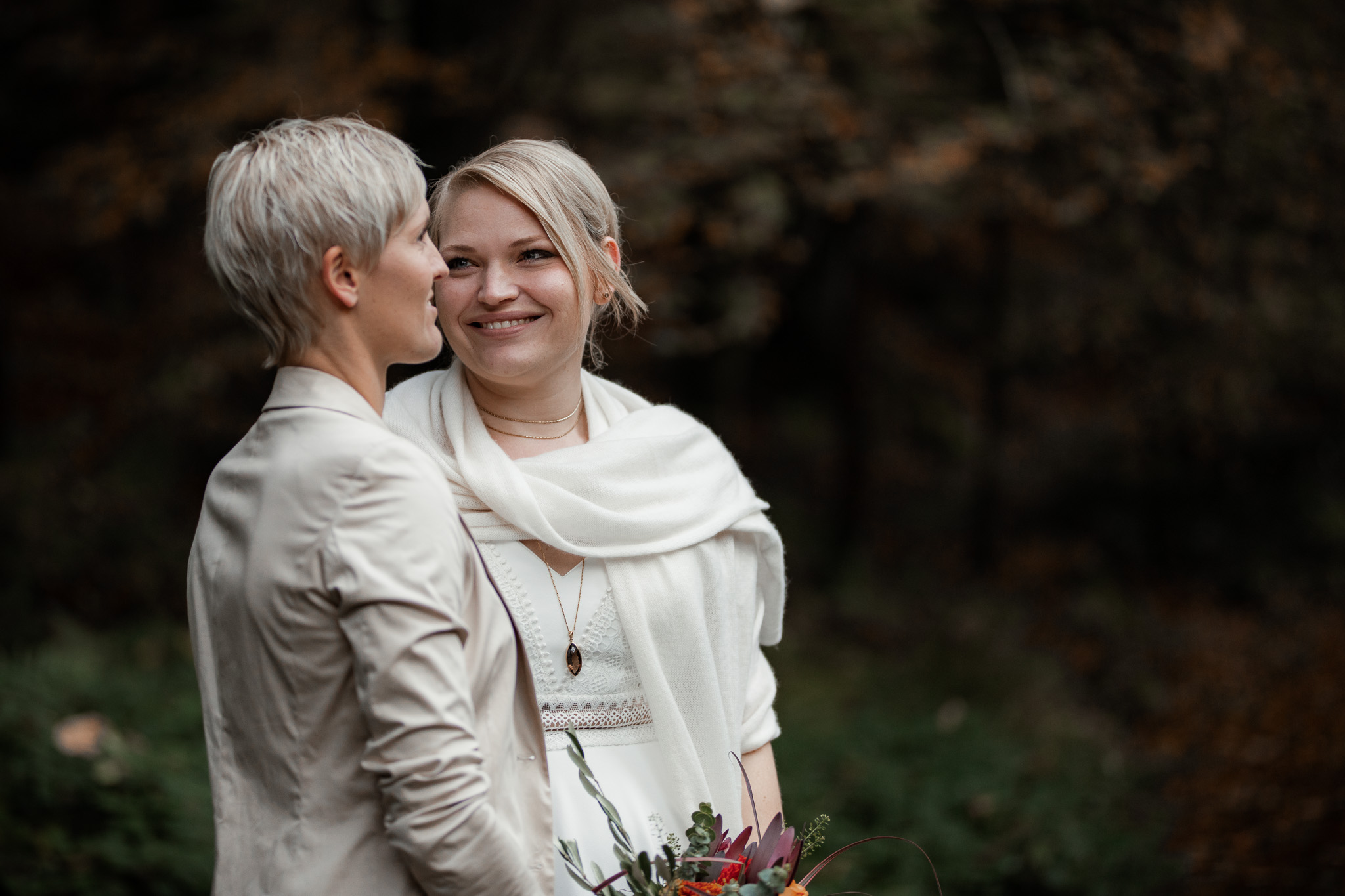 Hochzeitsfotos im Karlstal bei Trippstadt - Maja und Nathalie 17