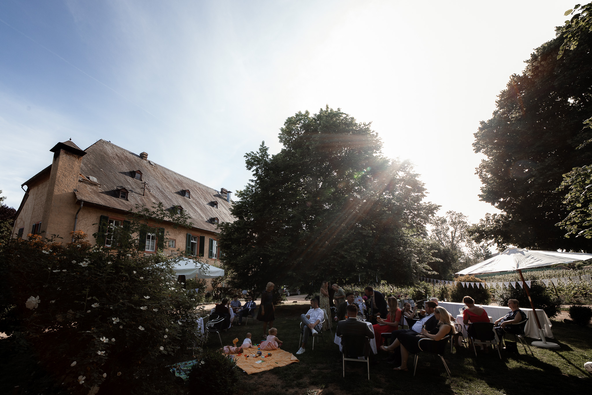 Als Hochzeitsfotograf in Eltville - Freie Trauung im Weingut Baron Knyphausen 65