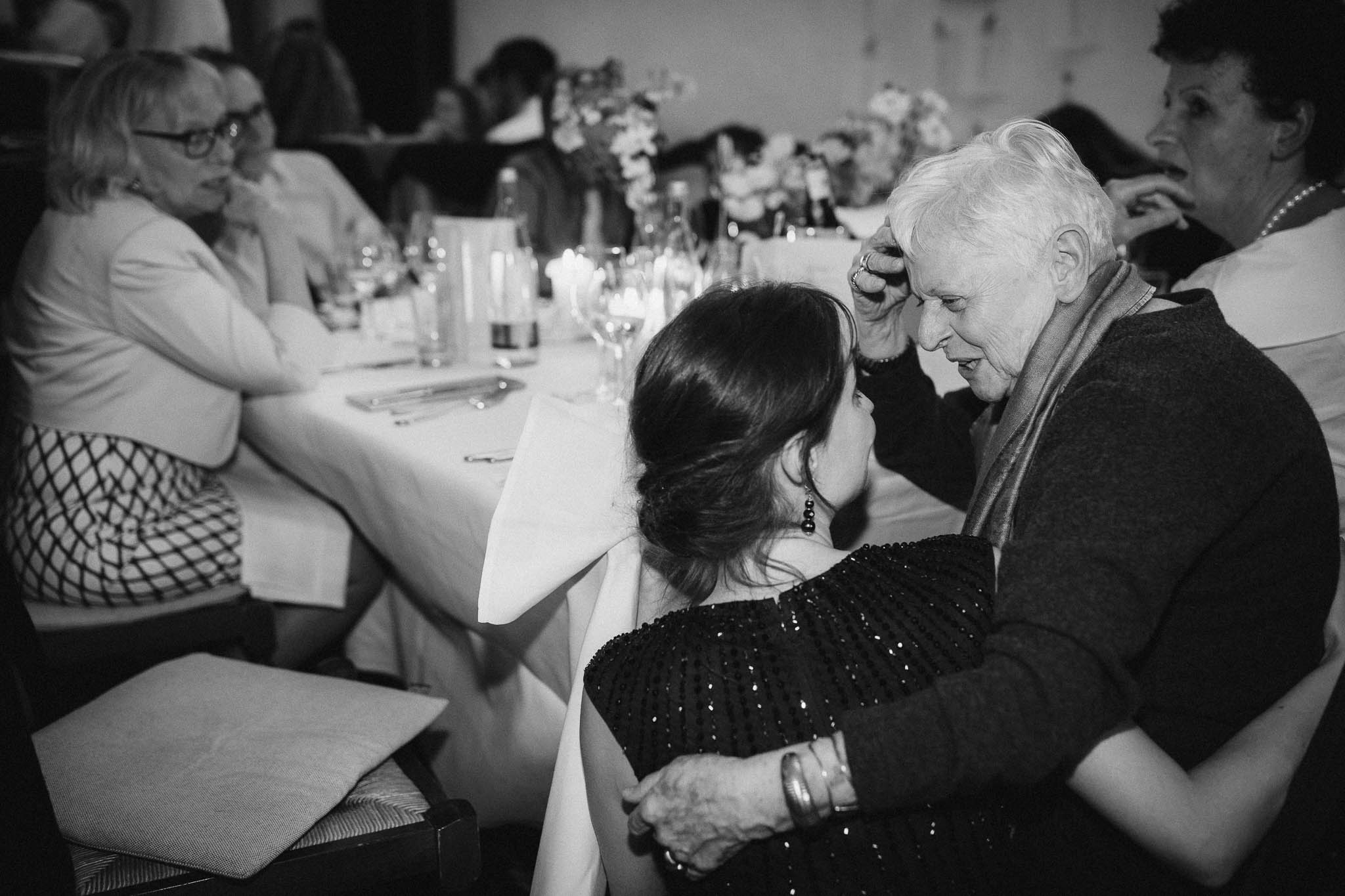 Als Hochzeitsfotograf im Hofgut Ruppertsberg: Hochzeit von Lisa und Max mit freier Trauung 119