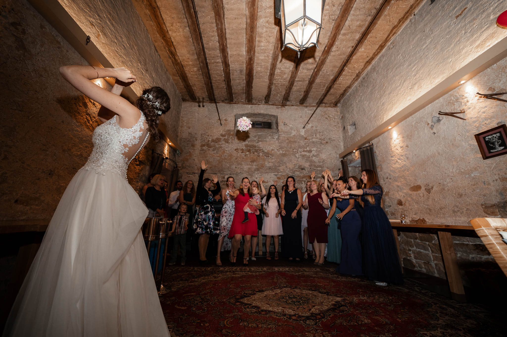 Als Hochzeitsfotograf im Hofgut Ruppertsberg: Hochzeit von Lisa und Max mit freier Trauung 130