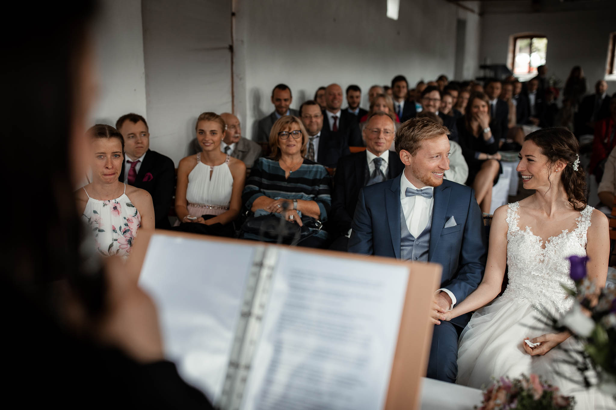 Als Hochzeitsfotograf im Hofgut Ruppertsberg: Hochzeit von Lisa und Max mit freier Trauung 32