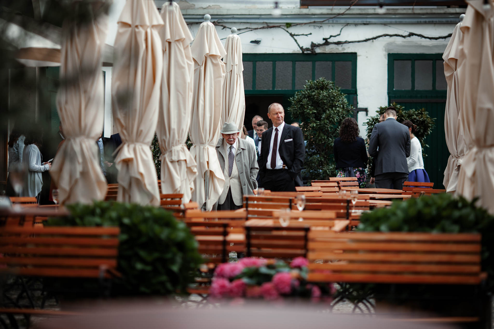 Als Hochzeitsfotograf im Hofgut Ruppertsberg: Hochzeit von Lisa und Max mit freier Trauung 65