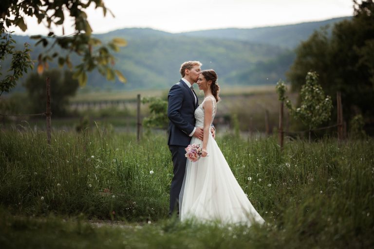 Als Hochzeitsfotograf im Hofgut Ruppertsberg: Hochzeit von Lisa und Max mit freier Trauung