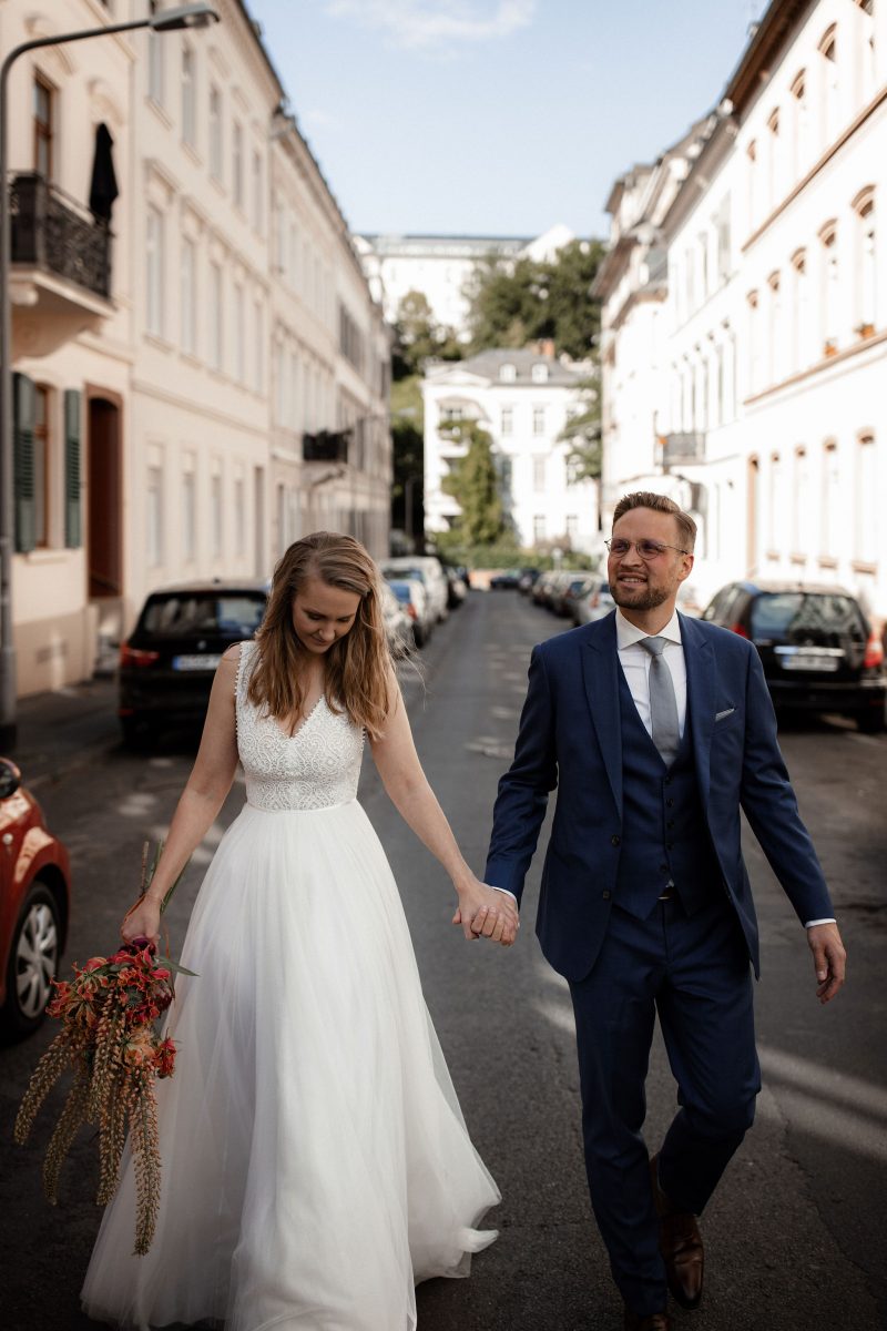 Hochzeitsfotos Wiesbaden - After-Wedding-Shooting mitten in der Stadt 3