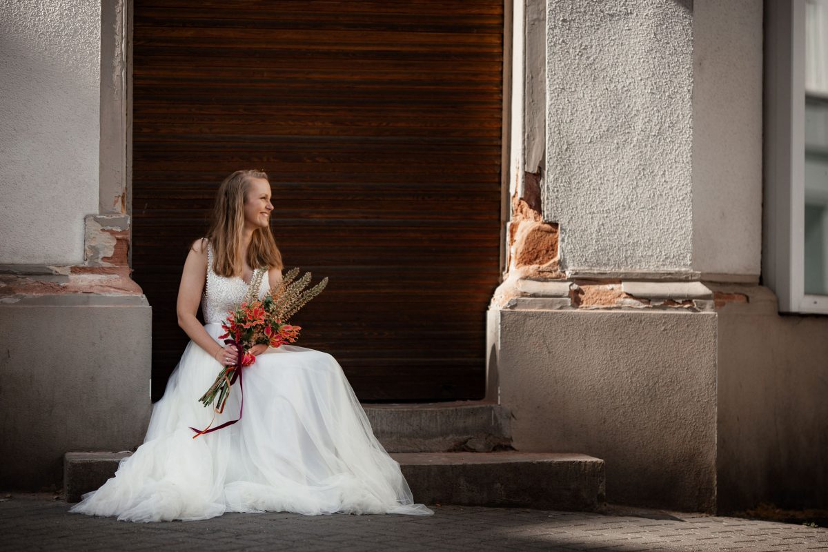 Hochzeitsfotos Wiesbaden - After-Wedding-Shooting mitten in der Stadt 15