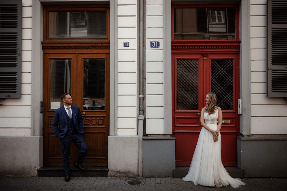 Hochzeitsfotos Wiesbaden - After-Wedding-Shooting mitten in der Stadt 25