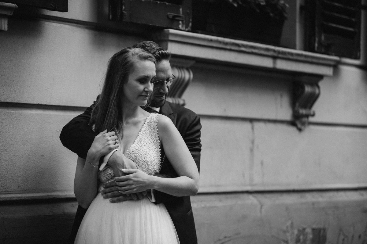 Hochzeitsfotos Wiesbaden - After-Wedding-Shooting mitten in der Stadt 56