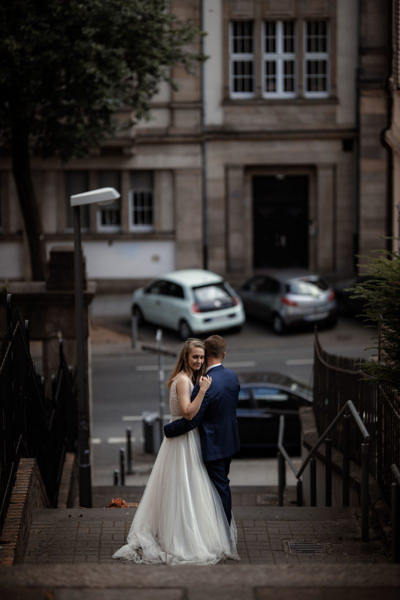 Hochzeitsfotos Wiesbaden - After-Wedding-Shooting mitten in der Stadt 63