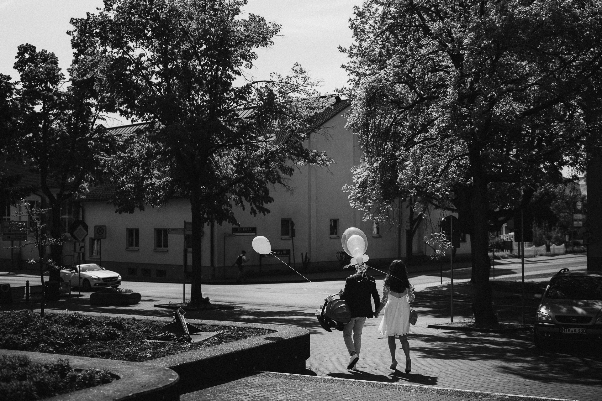 Standesamtliche Trauung von Christina und Fridolin in Kelkheim - Eine Corona Hochzeit 26