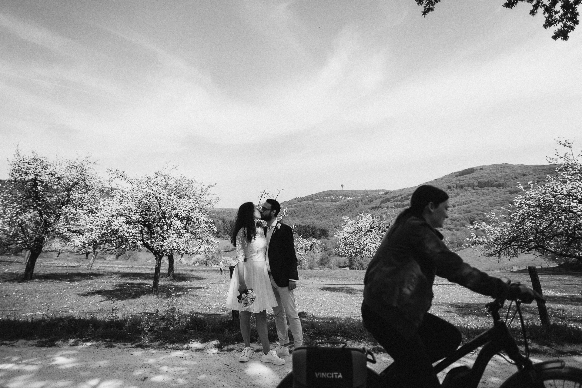 Standesamtliche Trauung von Christina und Fridolin in Kelkheim - Eine Corona Hochzeit 49