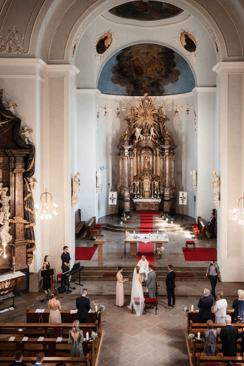 Als Hochzeitsfotograf in Bodenheim - kirchliche Trauung von Dominika und Julian 63