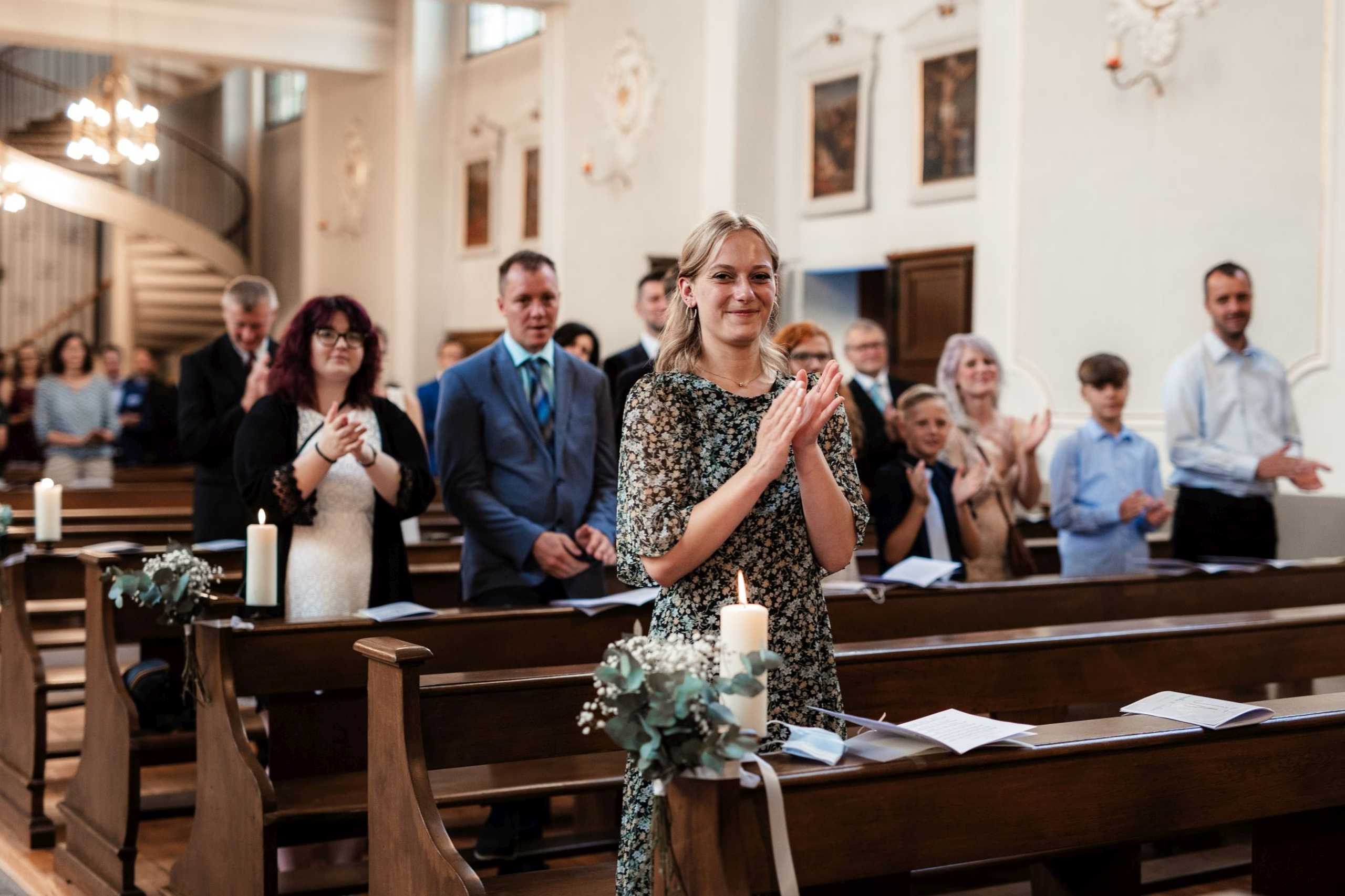 Als Hochzeitsfotograf in Bodenheim - kirchliche Trauung von Dominika und Julian 71