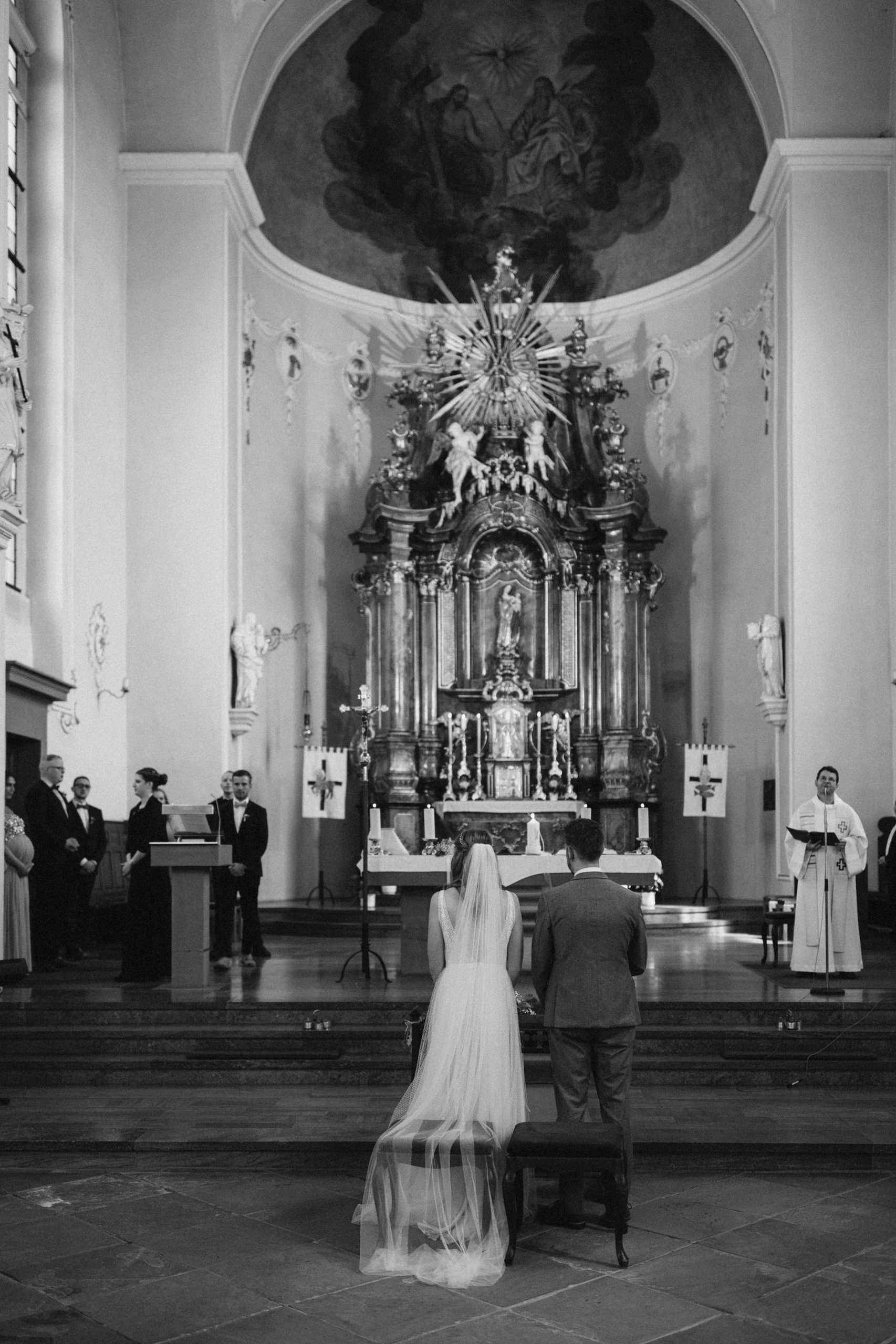 Als Hochzeitsfotograf in Bodenheim - kirchliche Trauung von Dominika und Julian 81