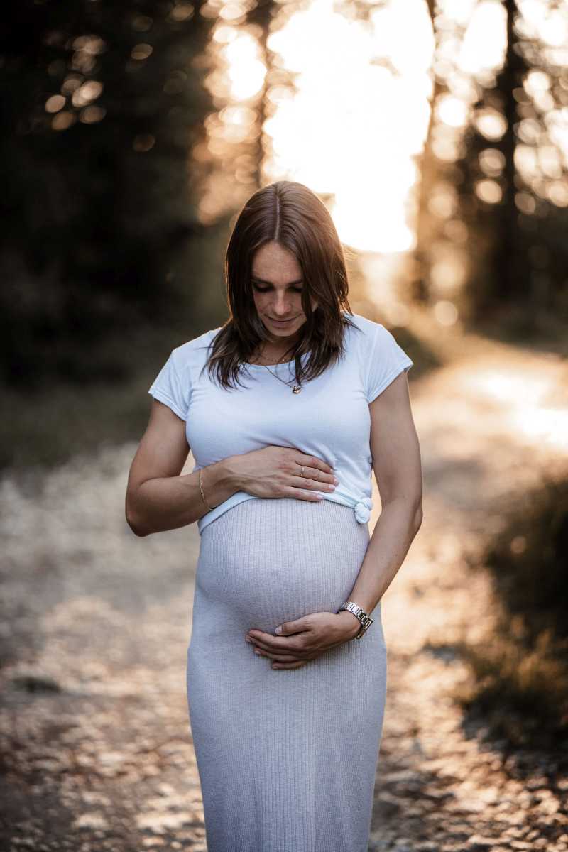 Babybauchfotos Oppenheim: Babybauch Shooting im Sonnenuntergang 31