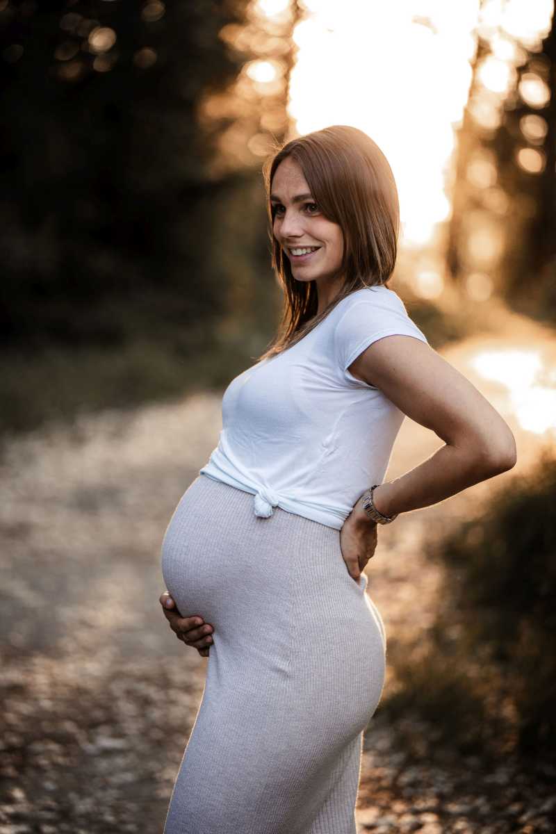 Babybauchfotos Oppenheim: Babybauch Shooting im Sonnenuntergang 35