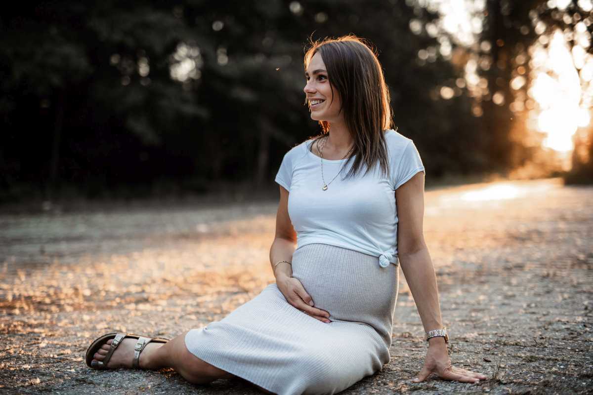 Babybauchfotos Oppenheim: Babybauch Shooting im Sonnenuntergang 10