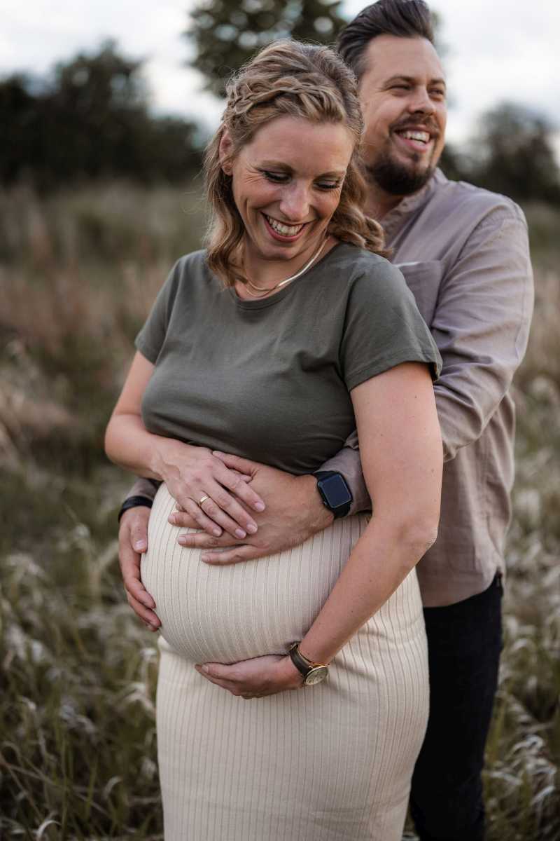 Babybauchfotos Undenheim - im Sonnenuntergang 11