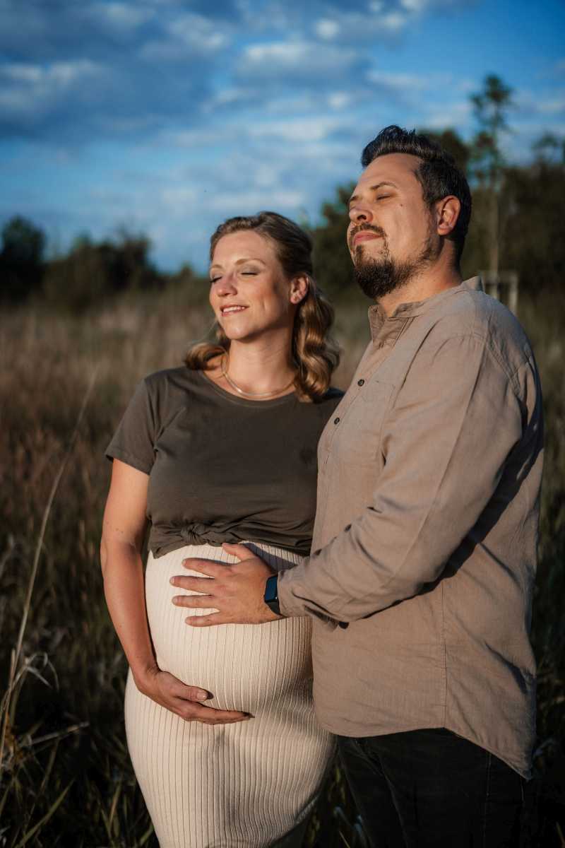 Babybauchfotos Undenheim - im Sonnenuntergang 17