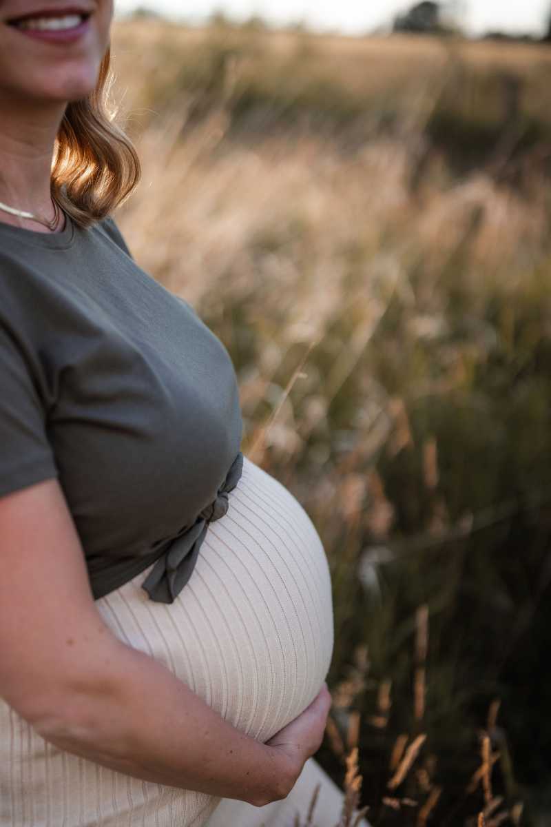 Babybauchfotos Undenheim - im Sonnenuntergang 22