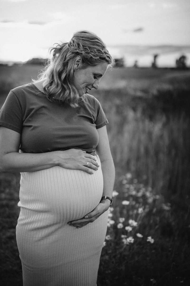 Babybauchfotos Undenheim - im Sonnenuntergang 58