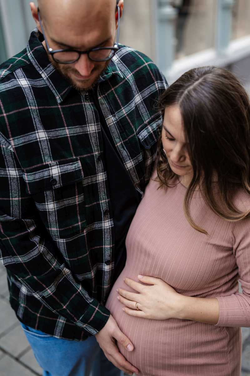 Babybauchfotos Wiesbaden: Ein urbanes Babybauchshooting 9