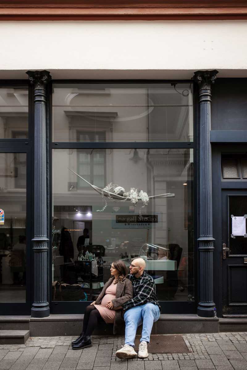 Babybauchfotos Wiesbaden: Ein urbanes Babybauchshooting 18