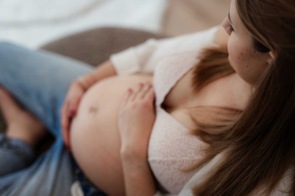 Babybauchfotos im Tageslichtstudio in Undenheim 19