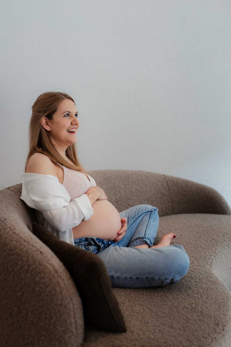Babybauchfotos im Tageslichtstudio in Undenheim 21