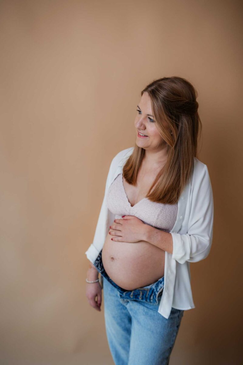 Babybauchfotos im Tageslichtstudio in Undenheim 14