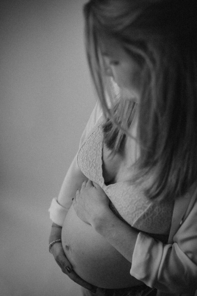 Babybauchfotos im Tageslichtstudio in Undenheim 15