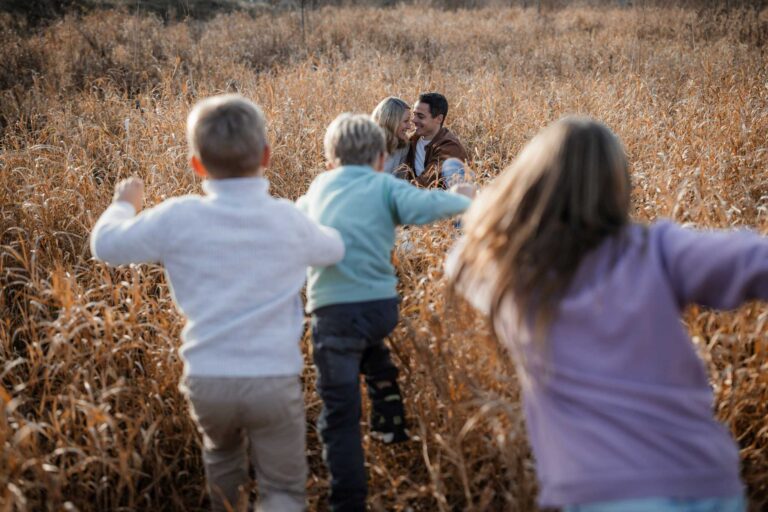 Familienfotos in Undenheim – Ein Winterabend im Stoppelfeld